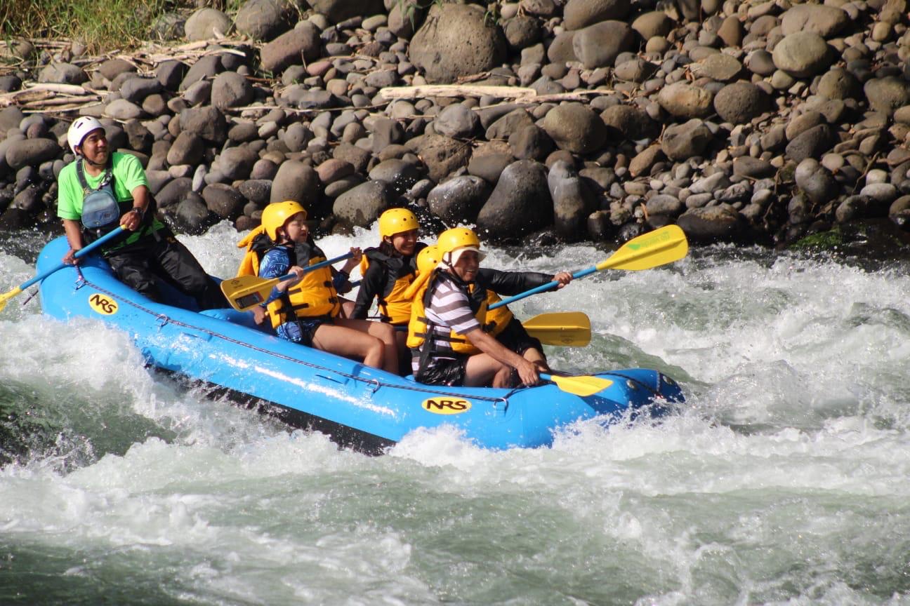 Rafting en río
